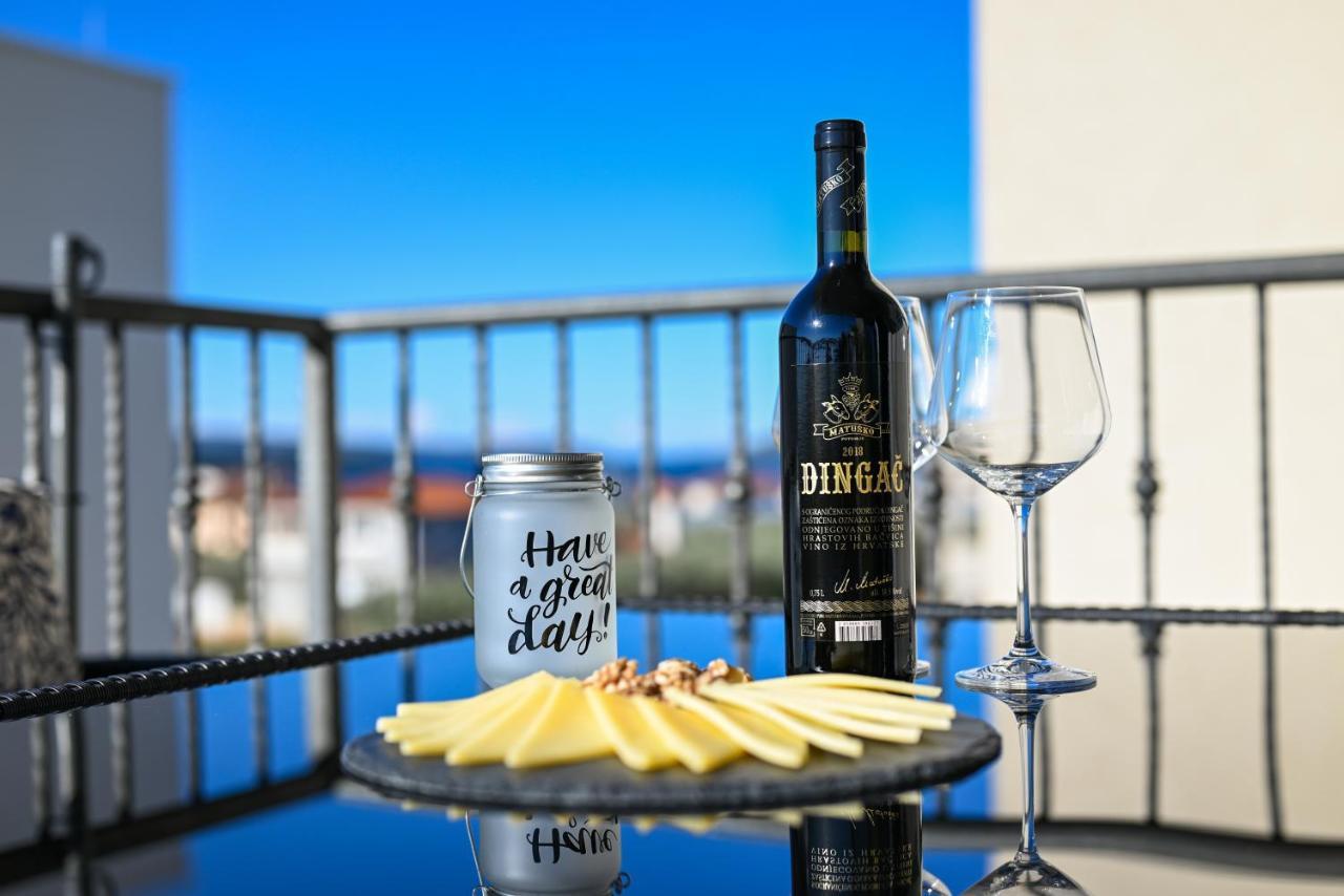 Apartment Marko Трогир Екстериор снимка