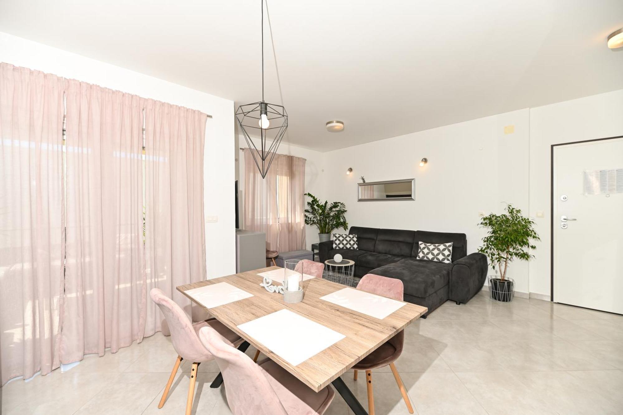 Apartment Marko Трогир Екстериор снимка