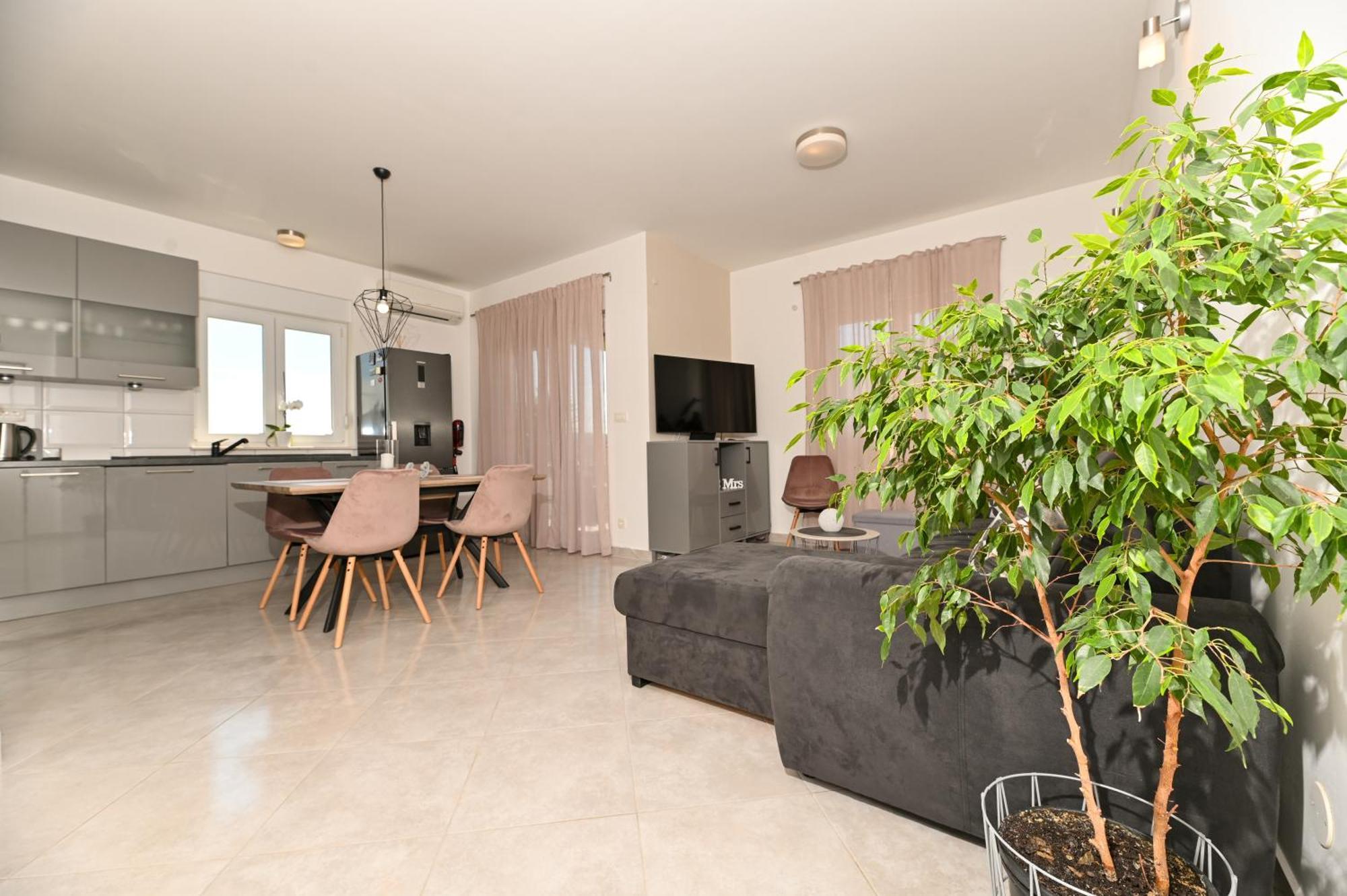 Apartment Marko Трогир Екстериор снимка